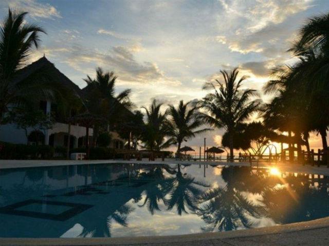 Zanzibar; La Madrugada Beach Hotel & Resort